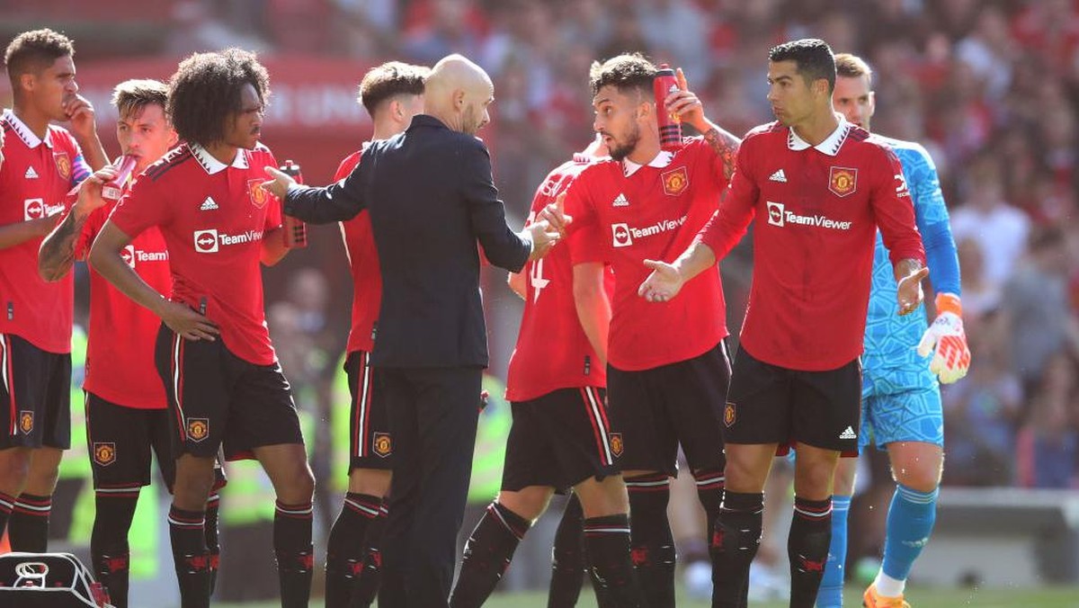 Ronaldo hanya bermain satu babak melawan Rayo Vallecano, lalu pulang saat laga belum usai. Foto: Getty Images/Jan Kruger