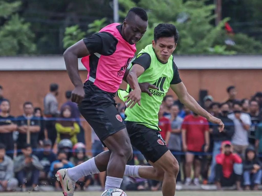Bos PSM Makassar Jawab Soal Nasib Donald Bissa Cedera Sebelum Direkrut