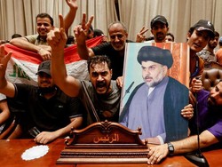 Duduki Parlemen, Pendukung Ulama Syiah Moqtada Sadr Lumpuhkan Irak