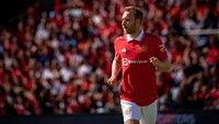 Christian Eriksen bisa menjadi penghubung di lini tengah yang baik bagi MU. Gelandang asal Denmark itu terbukti bisa tampil oke, sejak didatangkan dari Brentford musim panas ini. (Foto: Manchester United via Getty Imag/Ash Donelon)