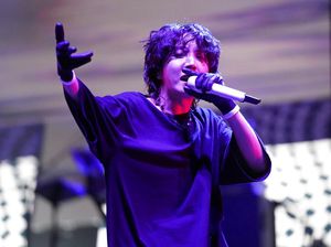 Aksi Panggung Menakjubkan J-Hope BTS di Lollapalooza Aksi Panggung Menakjubkan J-Hope BTS di Lollapalooza