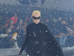 Bukan Untuk Kaum Mendang-mending, Balenciaga Jual Kantong Sampah Rp 26 Juta