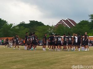 PSM Makassar Masih Cari 2 Pemain Lagi usai Permanenkan Donald Bissa PSM Makassar Masih Cari 2 Pemain Lagi usai Permanenkan Donald Bissa
