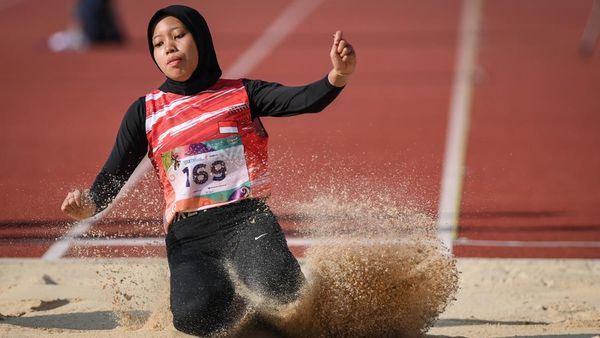 Aksi Karisma Evi, Pelompat Jauh yang Raih Perak ASEAN Para Games 2022