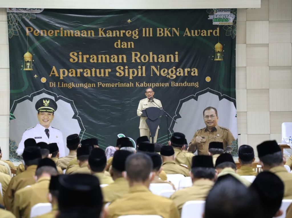 Manajemen Kinerja ASN Baik, Pemkab Bandung Diganjar Penghargaan