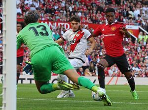 Tutup Pramusim, MU Imbang Lawan Rayo Vallecano