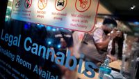 Geliat Bisnis Kafe-Restoran dengan Bumbu Ganja di Bangkok