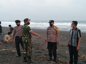 4 Orang Terseret Ombak Pantai Kertojayan Purworejo, 1 Hilang