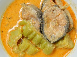 Resep Ikan dan Pare Kuah Merah yang Pedas Gurih untuk Makan Siang