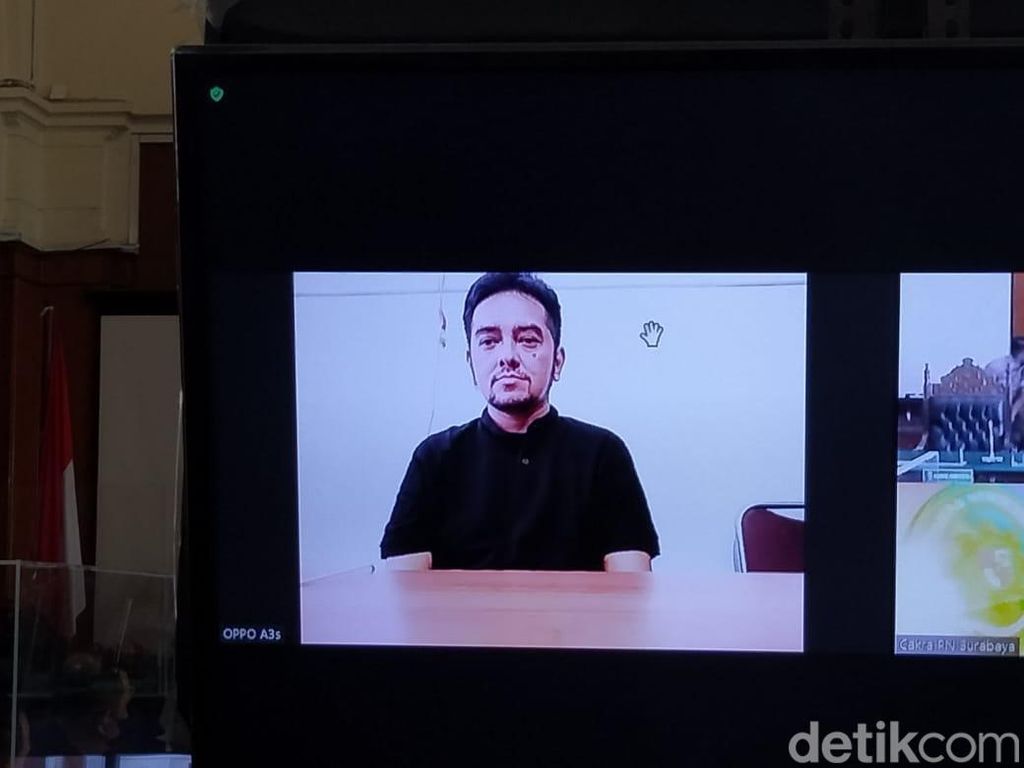 Jeritan Kecewa Korban Sebab Vonis Mas Bechi Dirasa Tak Berkeadilan Jeritan Kecewa Korban Sebab Vonis Mas Bechi Dirasa Tak Berkeadilan
