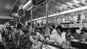 10 Potret Supermarket Jadul Tahun 1870 yang Dirindukan Pelanggannya