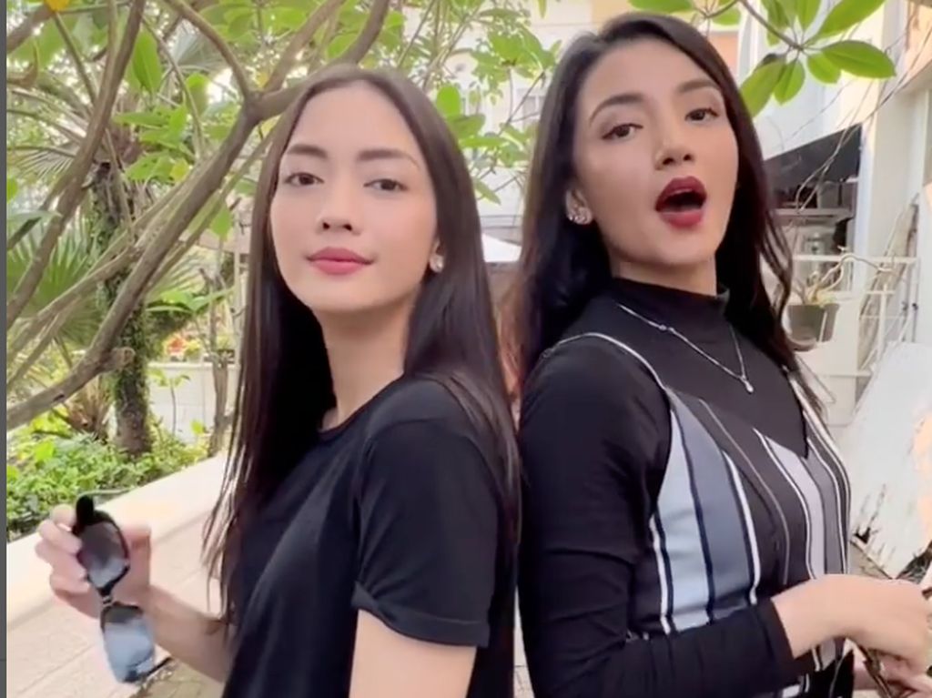 Tsania Marwa dan Ririn Dwi Ariyanti Bangga Jadi Janda Tsania Marwa dan Ririn Dwi Ariyanti Bangga Jadi Janda