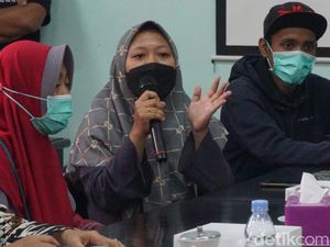 RSUD Jombang Paksa Ibu Lahiran Normal, Keluarga: Apa karena BPJS Kelas 3? RSUD Jombang Paksa Ibu Lahiran Normal, Keluarga: Apa karena BPJS Kelas 3?