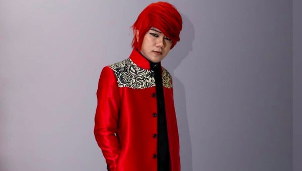 8 Gaya Ikonik Pesulap Merah yang Viral Bongkar Praktik Dukun Palsu