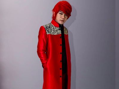 8 Gaya Ikonik Pesulap Merah yang Viral Bongkar Praktik Dukun Palsu