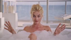Margot Robbie Jadi Aktris yang Paling Sering Tampil Tanpa Baju