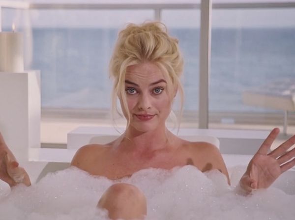 Margot Robbie Jadi Aktris yang Paling Sering Tampil Tanpa Baju