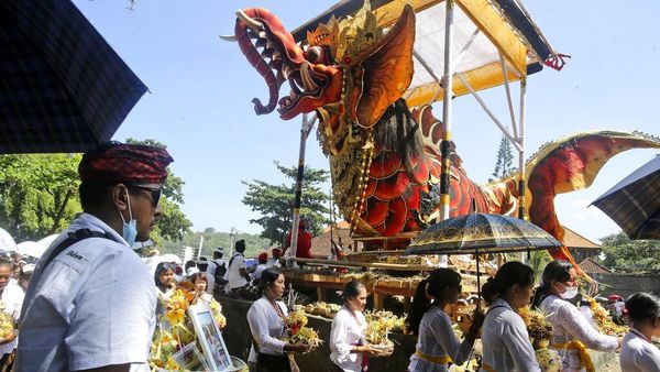 Melihat Lagi Prosesi Ngaben Massal di Bali