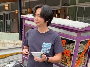 Reaksi Netizen Soal MiawAug Jadi Tukang Bakso, Sindir Blokir Aplikasi Reaksi Netizen Soal MiawAug Jadi Tukang Bakso, Sindir Blokir Aplikasi