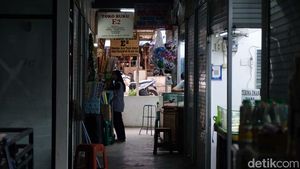 Pedagang Mulai Isi Kios Pasar Ciputat Usai Revitalisasi