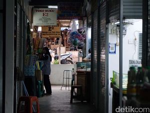 Pedagang Mulai Isi Kios Pasar Ciputat Usai Revitalisasi