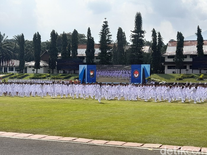 Pelantikan Pamong Praja Muda IPDN.