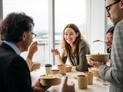 Sering Tak Makan Siang? Ahli Ingatkan Dampaknya untuk Tubuh