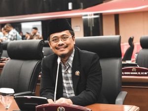 PAN Serahkan ke Pramono soal Tak Beri Izin ASN Jakarta Berpoligami PAN Serahkan ke Pramono soal Tak Beri Izin ASN Jakarta Berpoligami