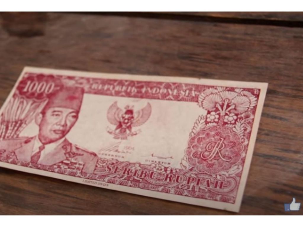 Bumbu Mistis dan Harga Fantastis Uang Soekarno Melengkung Bumbu Mistis dan Harga Fantastis Uang Soekarno Melengkung