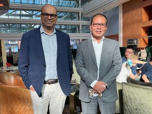 Walkot Makassar Nostalgia dengan 2 Orang Penting di Singapura