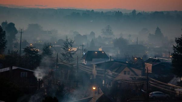 Potret Chili Diterjang Polisi Udara Terparah