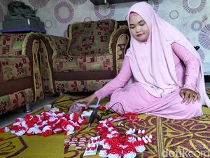 Jelang 17-an, Bros Merah Putih Produksi Perajin Boyolali Ini Laris Manis