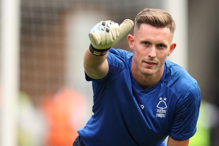 LEEDS, ENGLAND - APRIL 25: Dean Henderson of Manchester United warms up prior to the Premier League match between Leeds United and Manchester United at Elland Road on April 25, 2021 in Leeds, England. Sporting stadiums around the UK remain under strict restrictions due to the Coronavirus Pandemic as Government social distancing laws prohibit fans inside venues resulting in games being played behind closed doors. (Photo by Peter Powell - Pool/Getty Images)