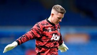 Ketika itu setelah dari Euro 2020, saya dijanjikan akan jadi kiper nomor satu MU. Maka, saya menolak banyak peluang bagus di musim panas lalu dan MU tak membiarkan saya pergi, ujarnya (Getty Images)