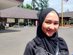 Ernisa Supiah, Sang Penafsir Kabar Polisi untuk Teman Tuli