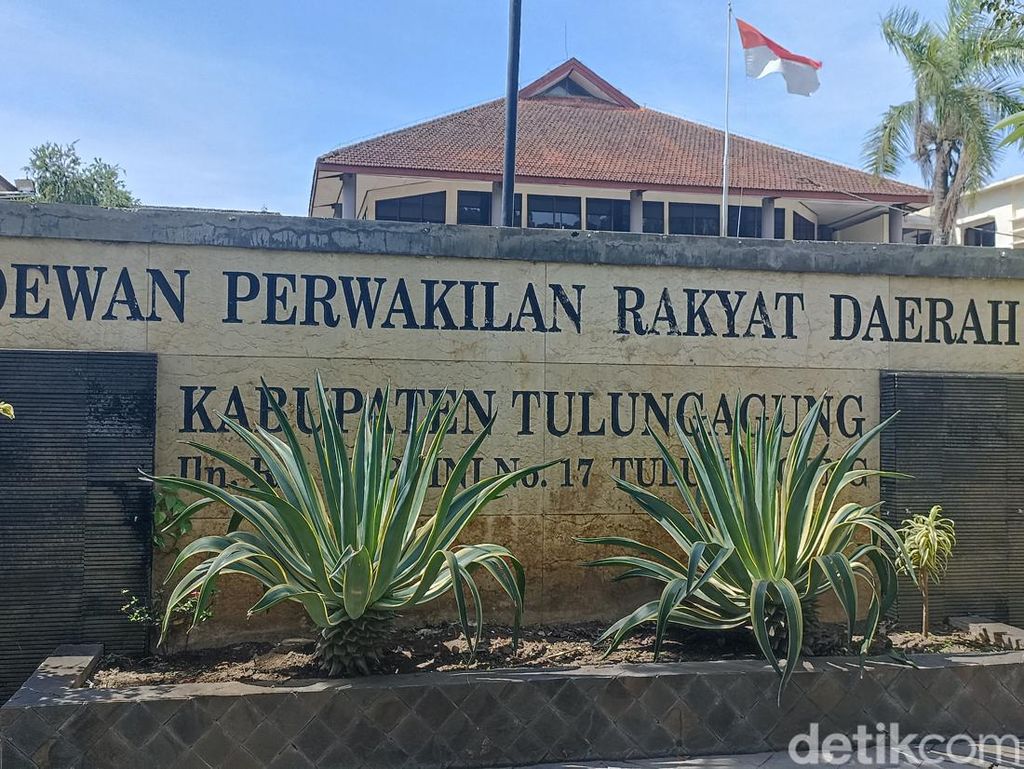 Kata Ketua DPRD Tulungagung Soal KPK Cekal 2 Anggotanya