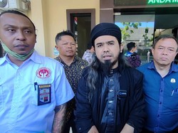 Gus Samsudin Tak Terima Pesulap Merah Singgung Dukun Nipu dan Cabul