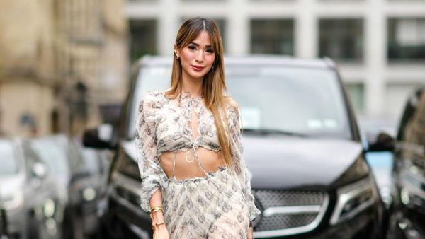 8 Gaya Mewah nan Seksi Sosialita Istri Anggota DPR di Paris Fashion Week