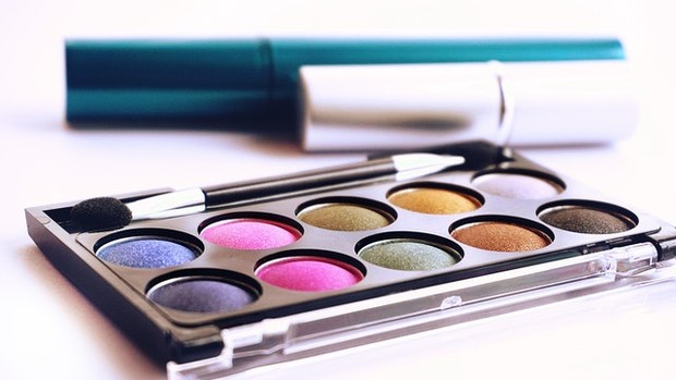 Ilustrasi warna eyeshadow/ Pexels.com/ Photo by Suzy Hazelwood