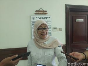 Pendaftar Beasiswa SMA/SMK di Surabaya Masih Rendah Pendaftar Beasiswa SMA/SMK di Surabaya Masih Rendah