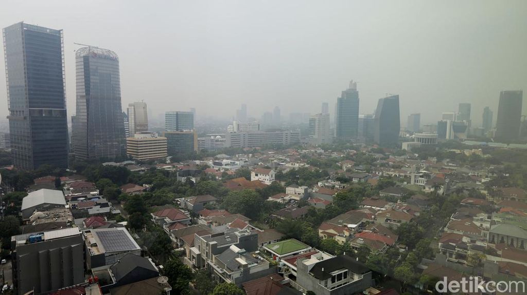 Foto Jakarta Terkini dengan Kualitas Udaranya yang Dinilai Tak Sehat