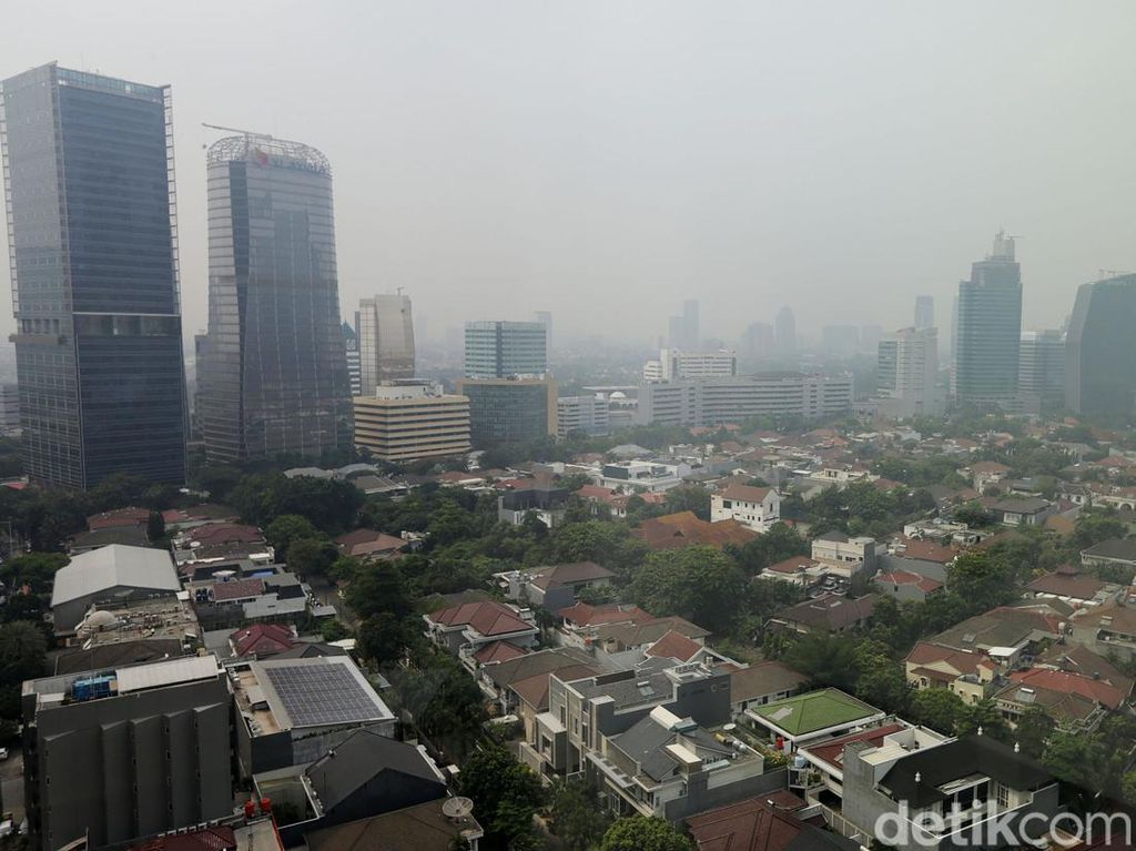 Foto Jakarta Terkini dengan Kualitas Udaranya yang Dinilai Tak Sehat