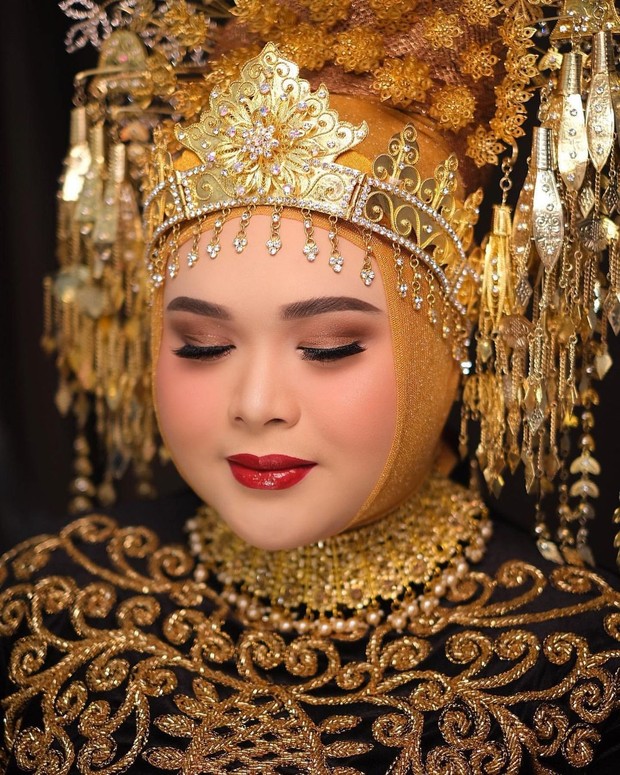 Mahkota Adat Aceh/Foto: Instagram/@viennagallery