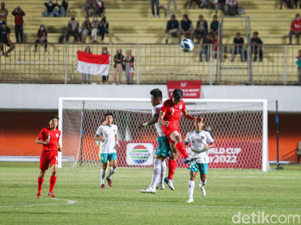 Bantai Singapura 9-0, Bima Sakti: Kita Masih Banyak Kekurangan Bantai Singapura 9-0, Bima Sakti: Kita Masih Banyak Kekurangan
