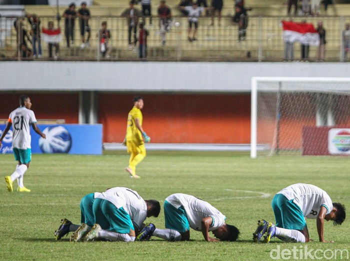 Momen Indonesia bantai Singapura 9-0 di Piala AFF U-16 di Stadion Maguwoharjo, Sleman, Rabu (3/8/2022).