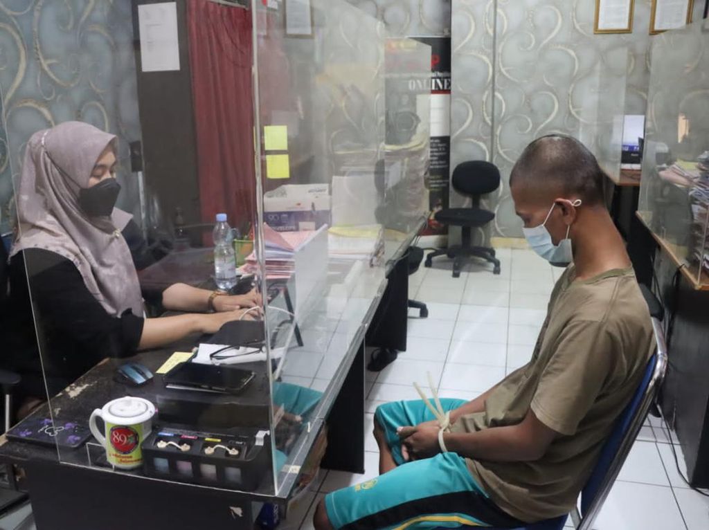 Pria Banyumas Dibekuk Usai Culik-Perkosa ABG Cirebon Pria Banyumas Dibekuk Usai Culik-Perkosa ABG Cirebon