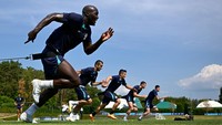 Lukaku juga mengaku lebih bahagia di Inter ketimbang Chelsea. Eks pemain West Bromwich Albion, Everton, dan Manchester United bahkan mengaku keputusannya pindah ke Chelsea musim lalu adalah sebuah kesalahan. (Foto: Mattia Ozbot - Inter/Inter via Getty Images)