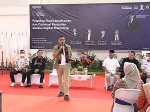 Sandiaga Beri Pelatihan Optimasi Penjualan Via Digital ke Mahasiswa