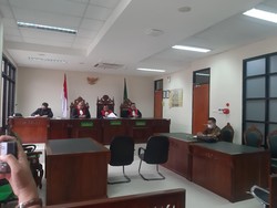 Pihak Suami Zaskia Gotik Hadir tapi Sidang Ditunda, Ini Alasannya