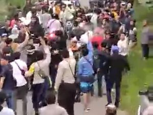 Sepakbola Tarkam Berakhir Ricuh di Sukabumi Ternyata Tak Berizin Sepakbola Tarkam Berakhir Ricuh di Sukabumi Ternyata Tak Berizin